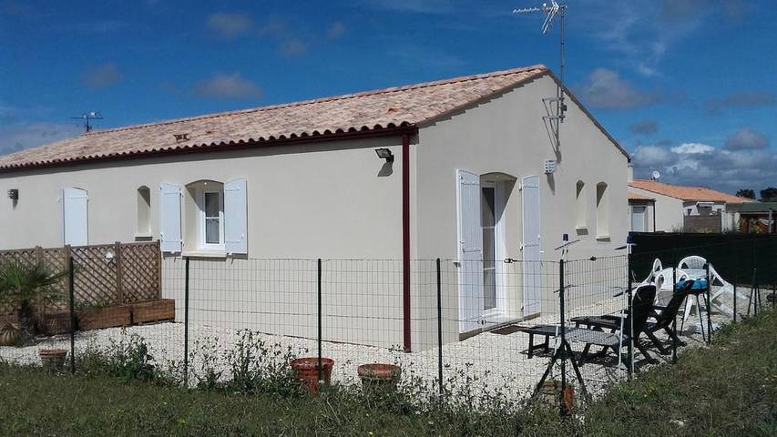 Ferienwohnung für 4 Personen, mit Terrasse und Garten sowie Ausblick