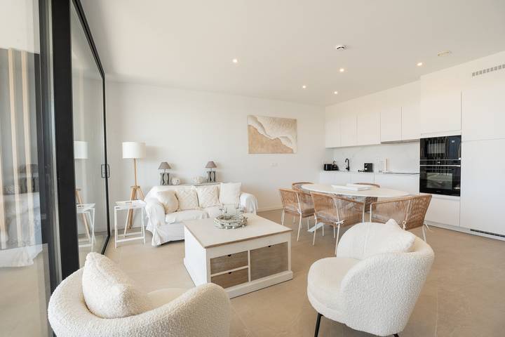 Apartahotel para 4 personas, con terraza en Villajoyosa