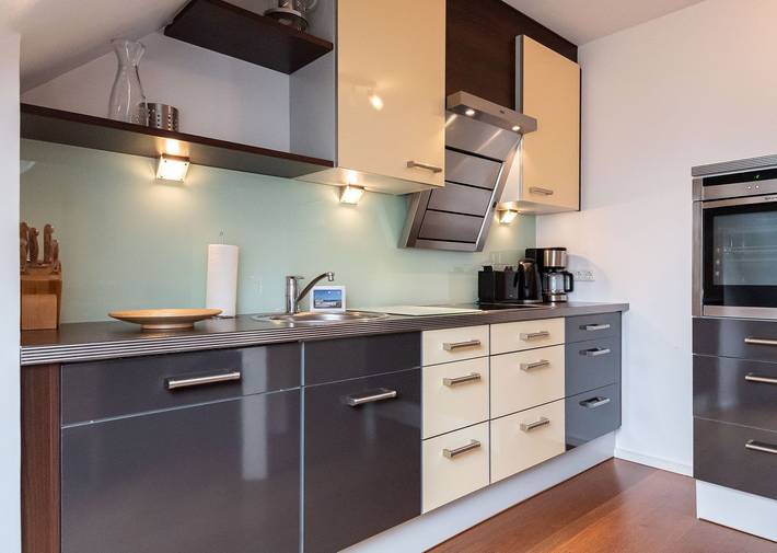 Ganze Wohnung, Zentrale und strandnahe 4-Zimmer Ferienwohnung mit ca.112 m², für 5 Personen in Nordfriesische Inseln (Schleswig-Holstein) (Schleswig-Holstein), Wenningstedt