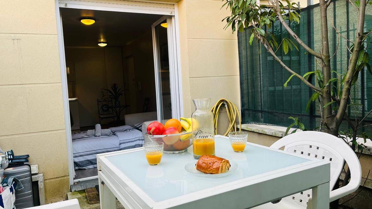 Appartement entier, Studio’Gaston*Confort*Disneyland in Neuilly-sur-Marne, Seine-Saint-Denis
