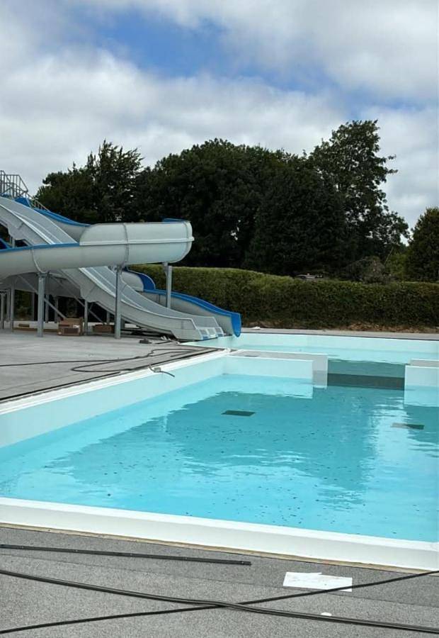 Camping pour 5 personnes, avec Terrasse et Jardin ainsi que Piscine et Vue