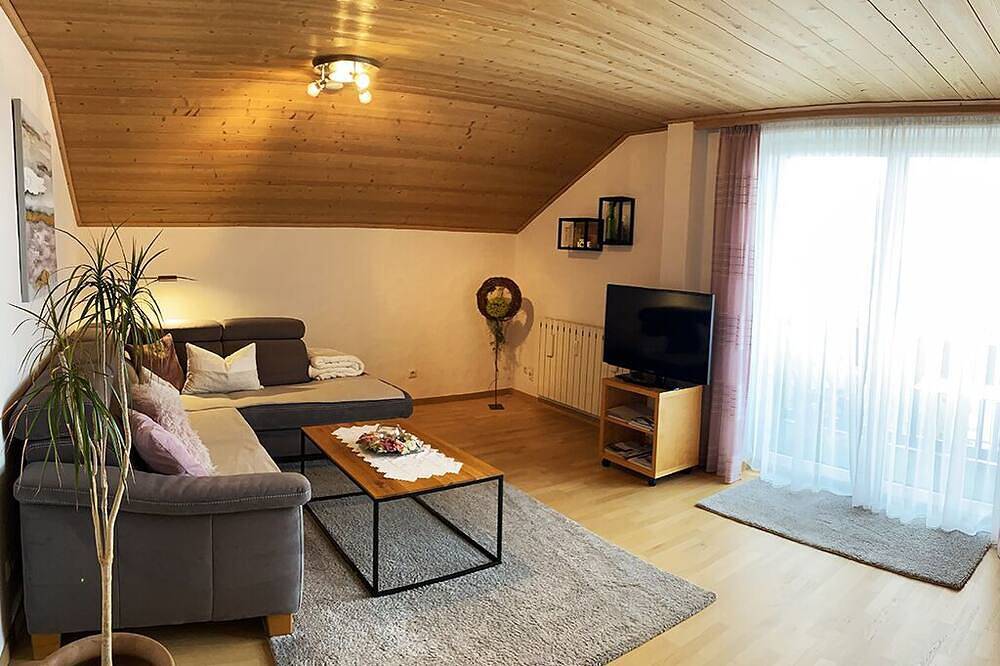Ganze Wohnung, Ferienwohnung 80qm | Wohnung in unmittelbarer Nähe zur Rottal Terme in Bad Birnbach, Bayerische Golf und Thermenland