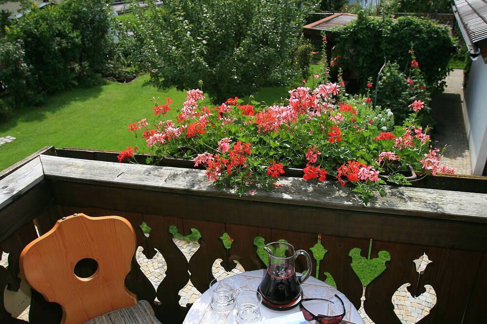 Ganze Wohnung, Ferienwohnung Hoamat bis 4 Personen, 70 qm, 2 sep. Schlafzimmer, Balkon in Bad Feilnbach, Alpenland Tegernsee Schliersee
