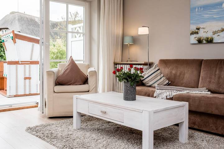 Ferienwohnung für 2 Personen, mit Terrasse und Pool sowie Garten und Sauna in Keitum - 2