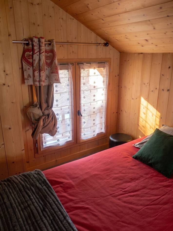 Estudio entero, Estudio cómodo en Taninges, 25 m² con vista al jardín in Taninges, Region Bonneville