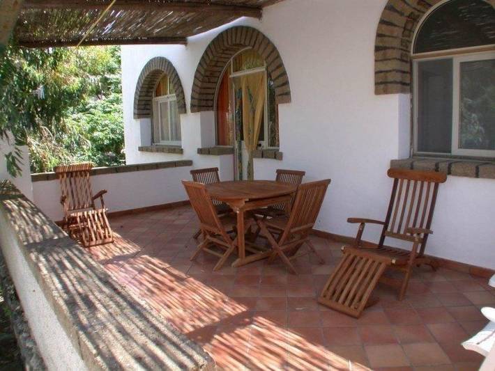 Gîte pour 6 personnes, avec terrasse dans Pantelleria