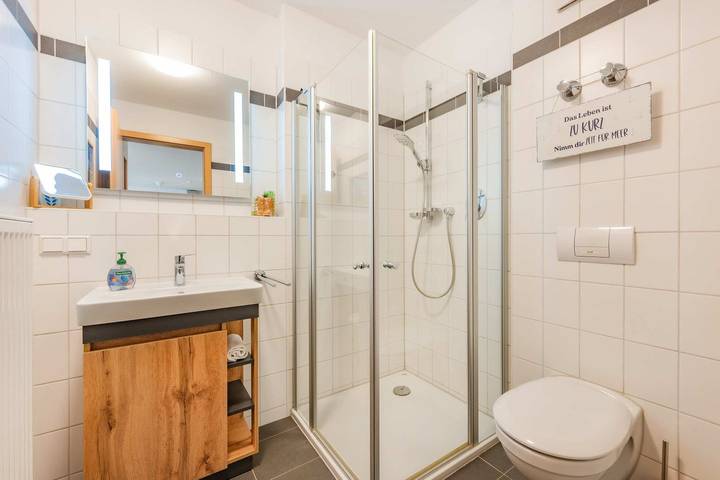 Ganze Wohnung, Moderne Ferienwohnung mit Terrasse nur 300 m zum Strand in Bansin, Heringsdorf