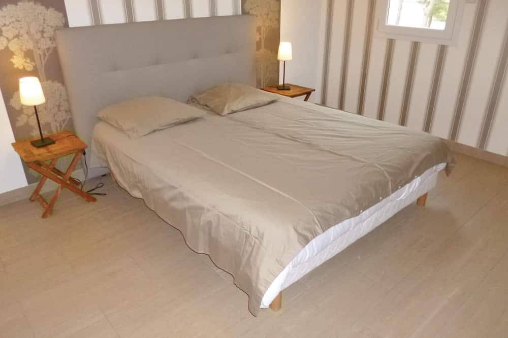 Maison confortable de 3 chambres à. in Saint-Germain-sur-Ay, Région de Coutances