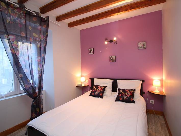 Ganze Wohnung, La Bourboule - T3-Wohnung mit Terrasse, nahe Zentrum, 5 Personen in La Bourboule, Regionaler Naturpark Volcans d'Auvergne