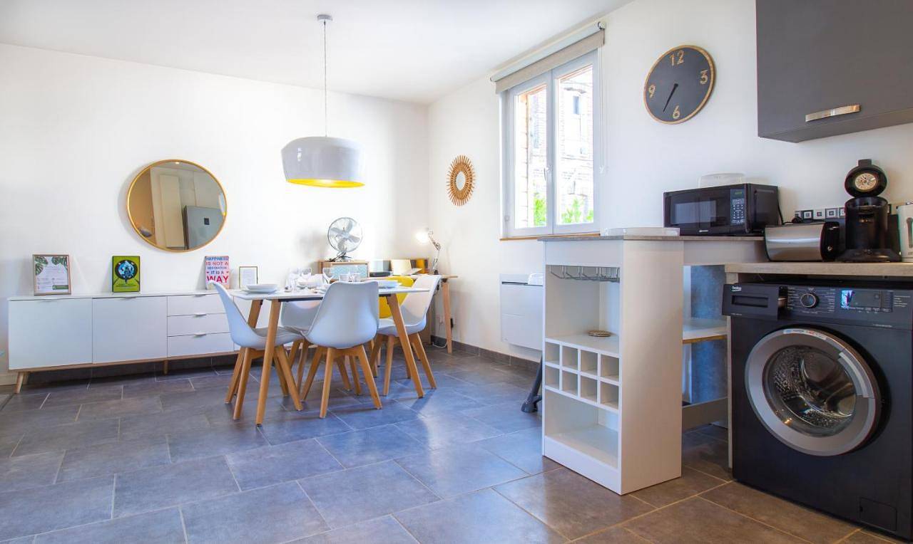 Appartement entier, Le Tamaris, Garage privé hauteur limitée, Calme, Confort in Troyes, Aube