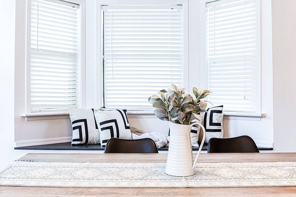 Scandi Style | King Br on Main | Near Ksu | Petsok in Cobb County