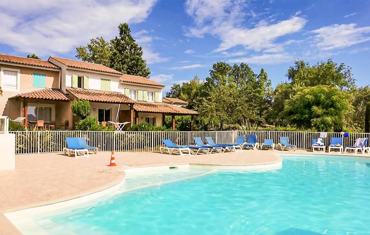 Location de vacances pour 6 personnes, avec terrasse et jardin à Montauroux - 3