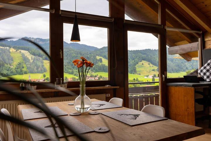 Ferienwohnung für 4 Personen, mit Balkon und Ausblick in Thalkirchdorf - 3