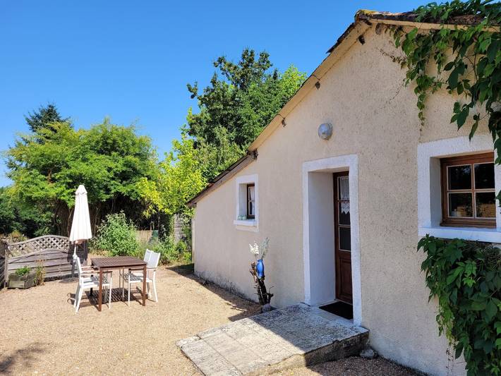 Holiday Home 'Gite Syrah' with Shared Pool, Private Terrace, and Wifi in Saint-Saud-Lacoussière, Périgord-Limousin Regional Nature Park