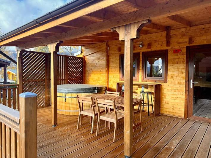 Gîte pour 6 personnes, avec terrasse ainsi que piscine et vue, animaux acceptés à Saint-Léger-les-Mélèzes - 2