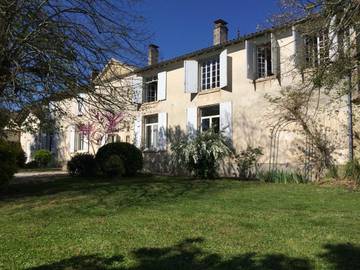 Gîte pour 9 personnes, avec jardin et vue dans Sainte-Croix-du-Mont