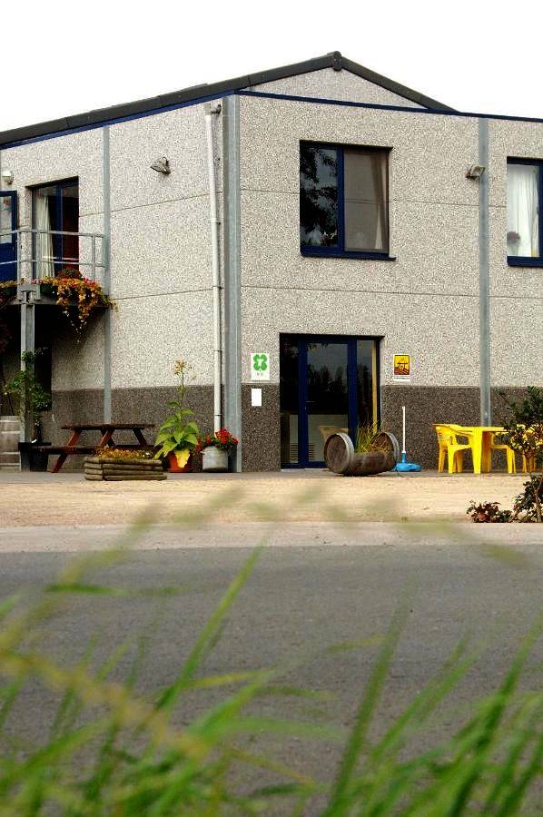 Location de vacances pour 2 personnes, avec vue ainsi que jardin et terrasse à Maldegem - 3