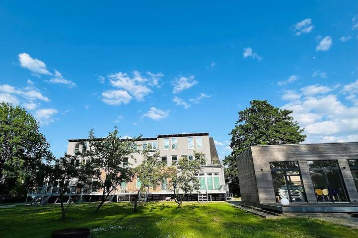 Ferienwohnung für 4 Personen, mit Terrasse und Pool sowie Garten