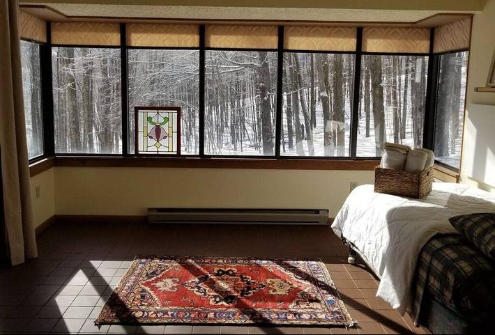Vacation rental for 6 people, with pool in Catskill Mountains