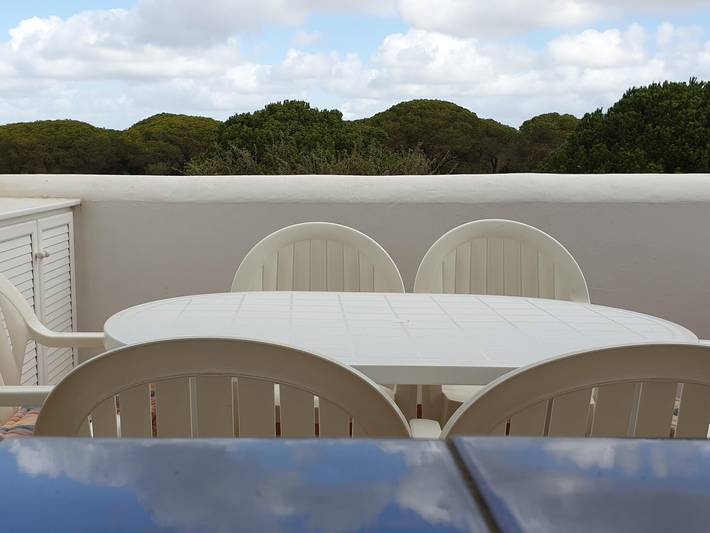 Ferienwohnung für 4 Personen, mit Balkon und Terrasse sowie Pool