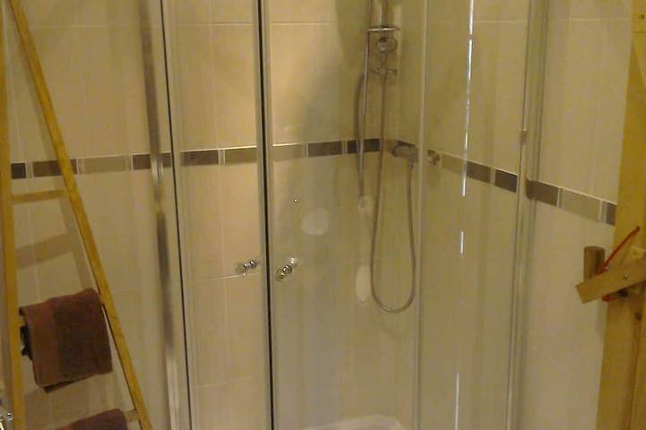 Gîte pour 2 personnes, avec jardin et terrasse à Pommerit-Jaudy - 4