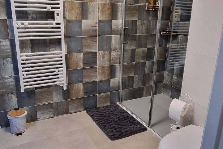 Apartamento entero, Bright, Comfortable T2 Duplex in Saint-Jean-de-Védas, Costa mediterránea (Francia)