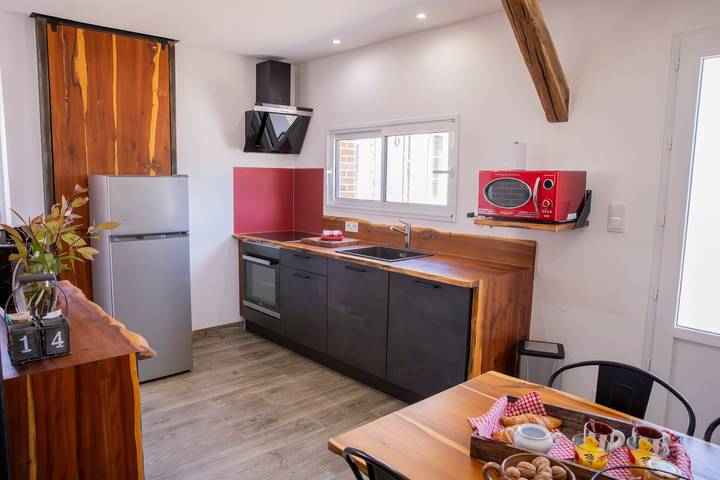 Gîte If: Holiday Home with Wi-Fi in Neuvy, Centre-Val de Loire in Sologne
