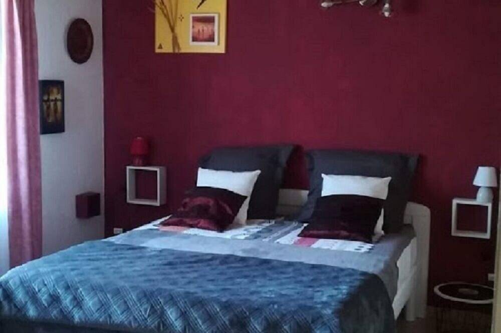 Appartement entier, Appartement Climatisé T3  60 m3 avec Piscine et Parking près de Carcassonne. in Pennautier, Région de Carcassonne