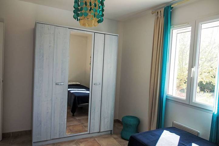 Location de vacances pour 6 personnes, avec piscine et jardin à Logrian-Florian - 4