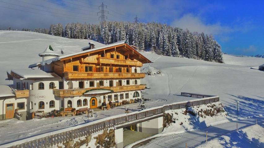 Pension voor 6 personen, met tuin en uitzicht, kindvriendelijk in het Zillertal