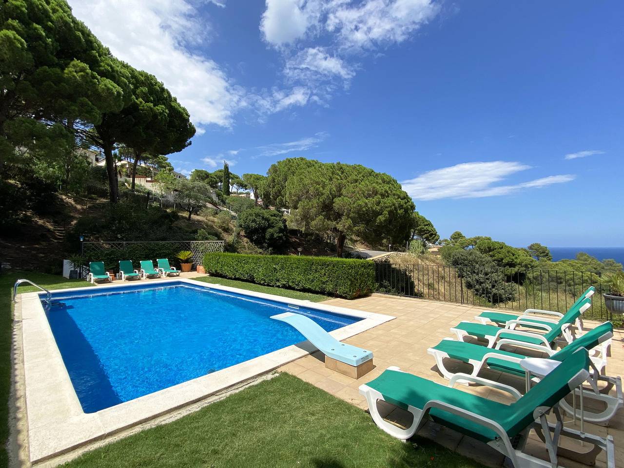 Holiday rental villa with swimming pool in Begur in Begur, Costa Brava