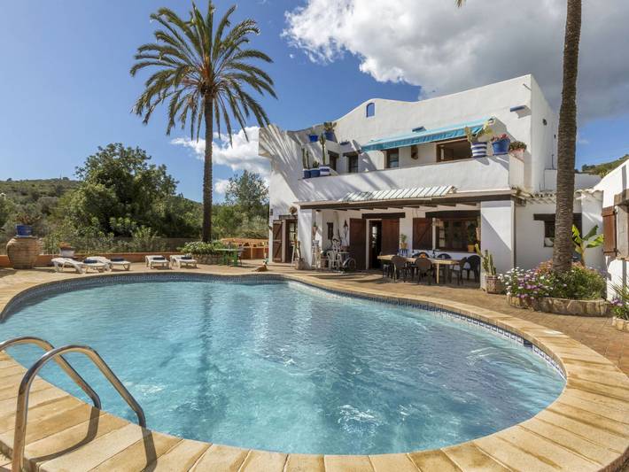 Vakantiehuis voor 8 personen, with terras and zwembad as well as tuin in Peñiscola