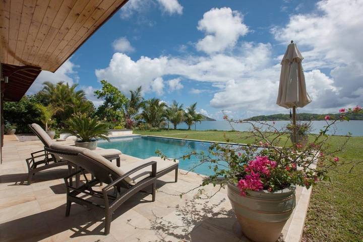 Ferienhaus für 6 Personen, mit Pool und Sauna sowie Ausblick und Garten auf den Seychellen