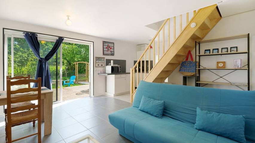 Gîte de l'hivet - "L'Hortensia" avec terrasse privée in Merdrignac, Région de Dinan