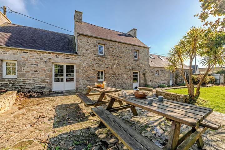 Maison de vacances 'Ker Breizh - Saint Pabu - 14 Pers' 3 étoiles avec jardin privé et Wi-Fi in Saint-Pabu, Région de Brest
