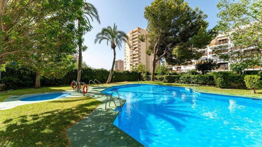 Ferienwohnung für 2 Personen, mit Pool und Garten sowie Balkon - 1