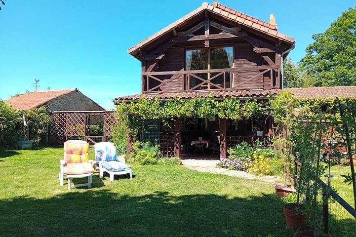 Gîte pour 2 personnes, avec jardin