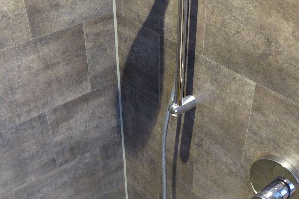 Ganze Wohnung, Großzügige, einladende Fewo bei Füssen im Allgäu, Nähe Schloss Neuschwanstein, in Hopferau, Bayerisch Schwaben