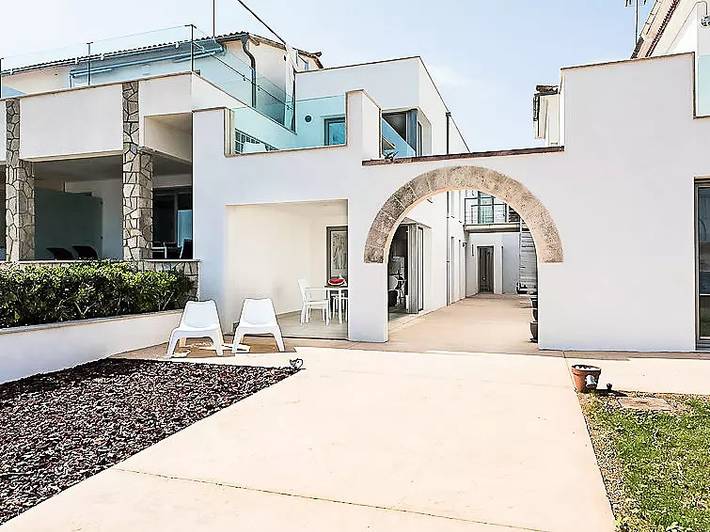 Villa für 10 Personen, mit Garten