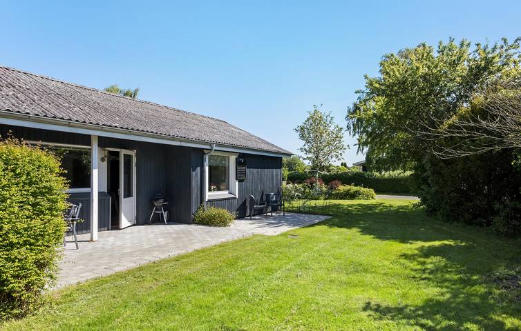 Ferienhaus für 6 Personen mit Terrasse in Stenodden, Tåsinge