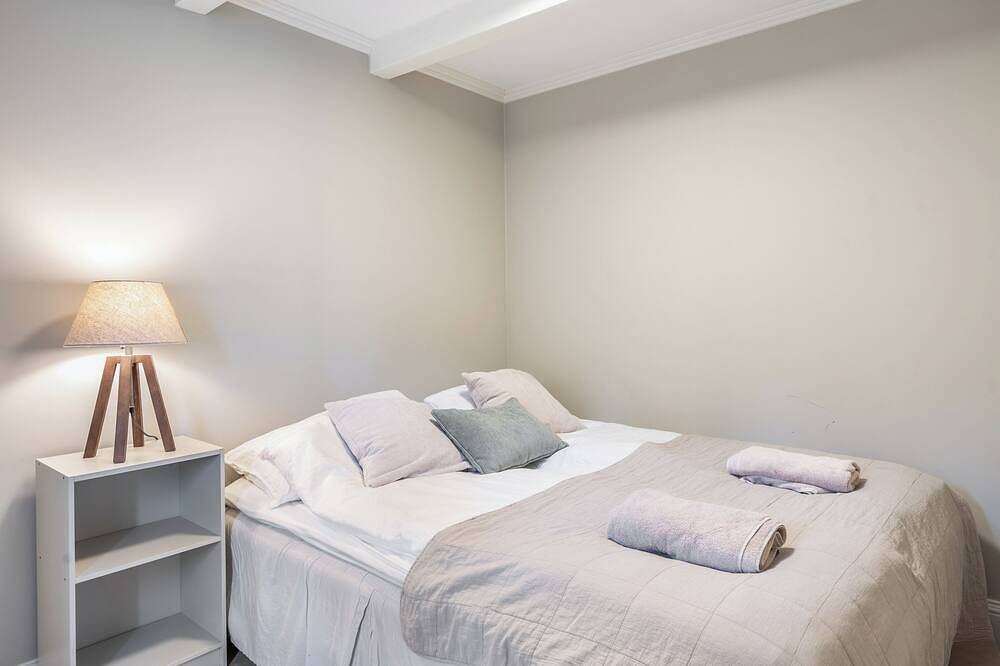 House with 4 Bedrooms – Near Arendal City with Private Parking for 1 car in Arendal