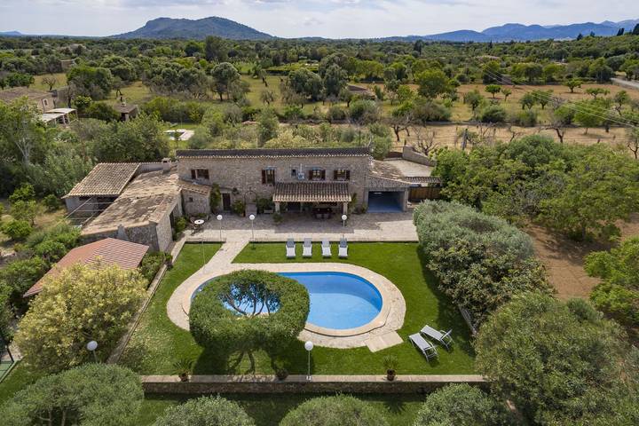 Villa für 6 Personen, mit Terrasse und Garten - 1