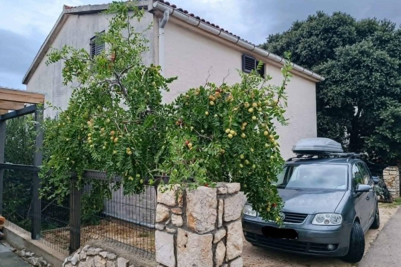 Cały apartament, Dwupokojowy apartament z balkonem i widokiem na morze Mandre, Pag -a in Mandre, Pag (Wyspa)