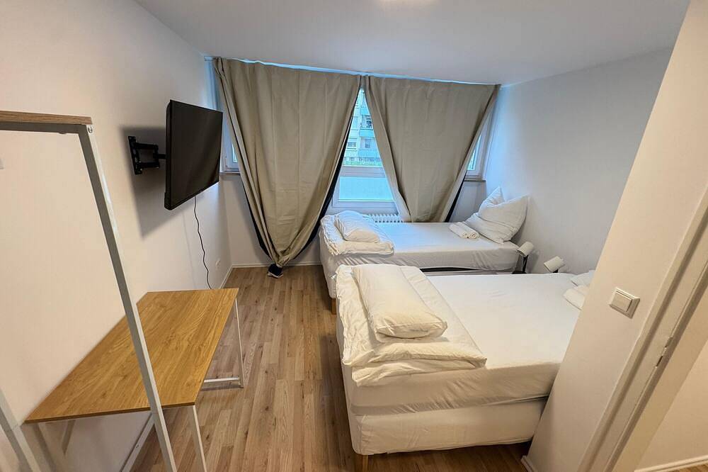 Ganze Wohnung, Apartment 'Geschäftsreisetraum' mit privater Terrasse und Wlan in Heidenheim, Stuttgart Region