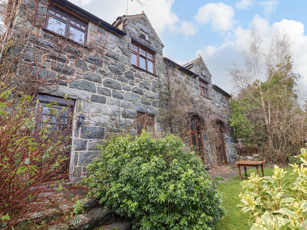 The Old Granary in Henryd, Snowdonia