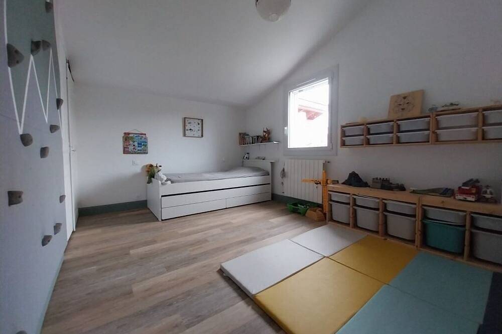 House 150m² - 4 bedrooms in Urrugne, Bayonne regio