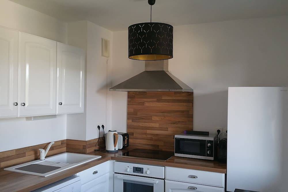 Geheel appartement, Apt 50m2 met balkon volledig uitgerust in de buurt van Avignon in Pernes-les-Fontaines, Vaucluse