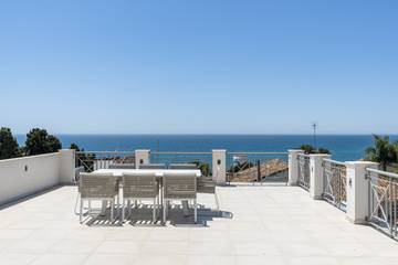 Villa for 12 People in Marbella East, Marbella, Photo 1