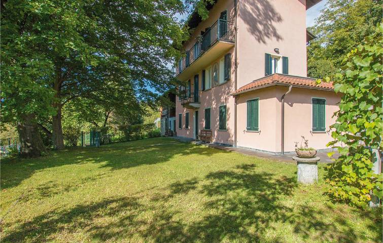 Ferienwohnung für 4 Personen, mit Terrasse und Seeblick
