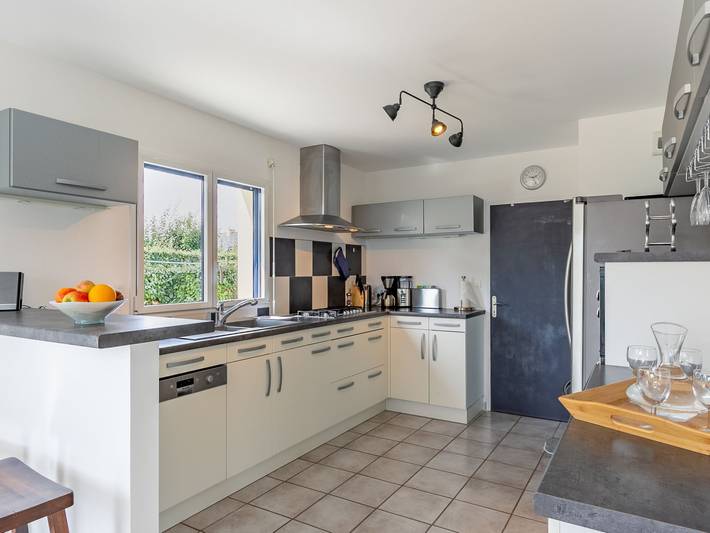 Location de vacances pour 6 personnes, avec jardin et terrasse à Kerlouan - 4